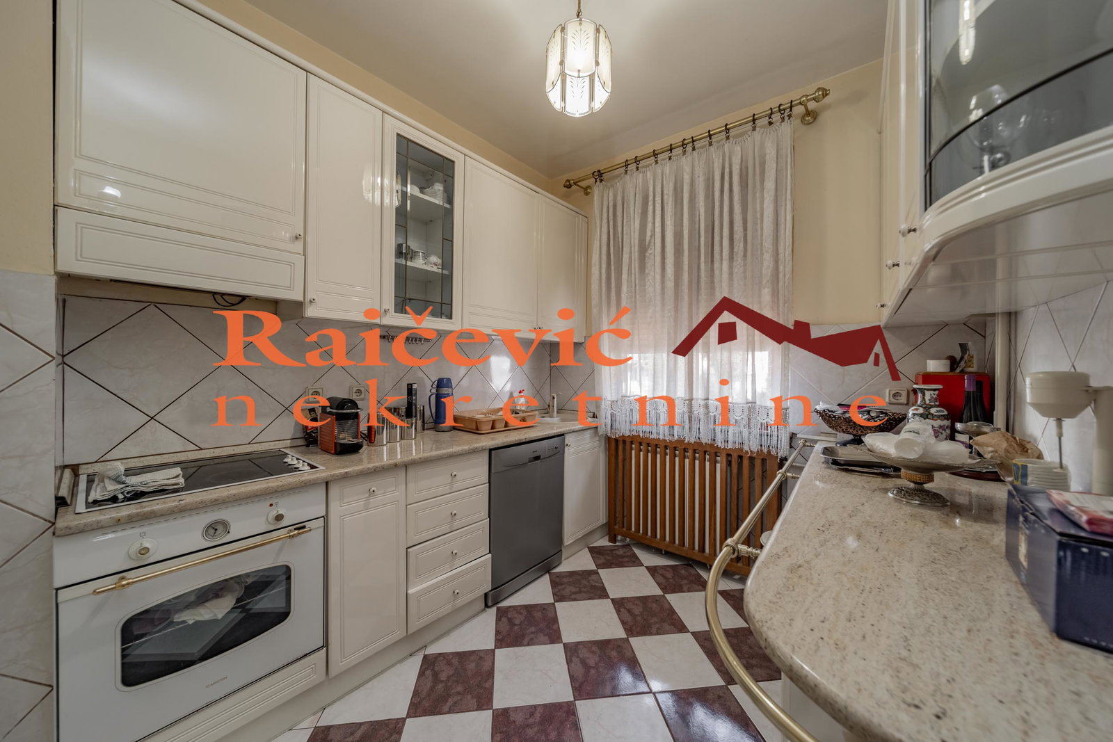 Kuća Prodaja Beograd Kuća Prodaja Beograd Braće Jerković 273 m2
