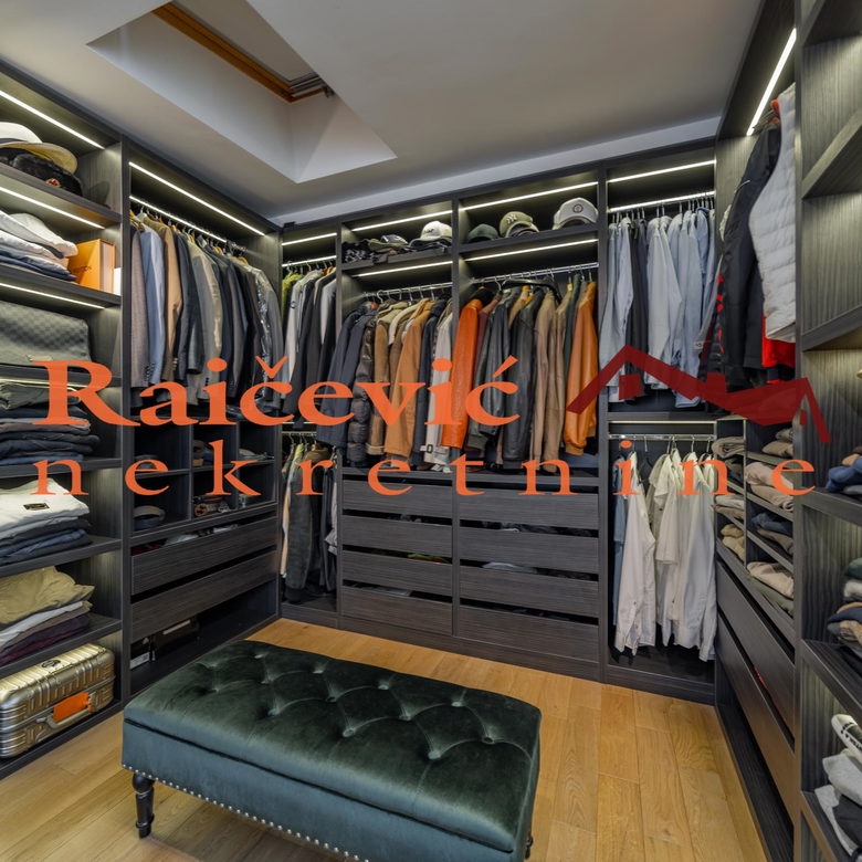 Trosoban stan na prodaju, Crveni Krst, Beograd, 83m², 389.000 €