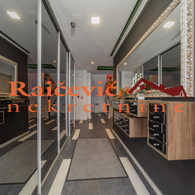 Trosoban stan na prodaju, Crveni Krst, Beograd, 83m², 389.000 €