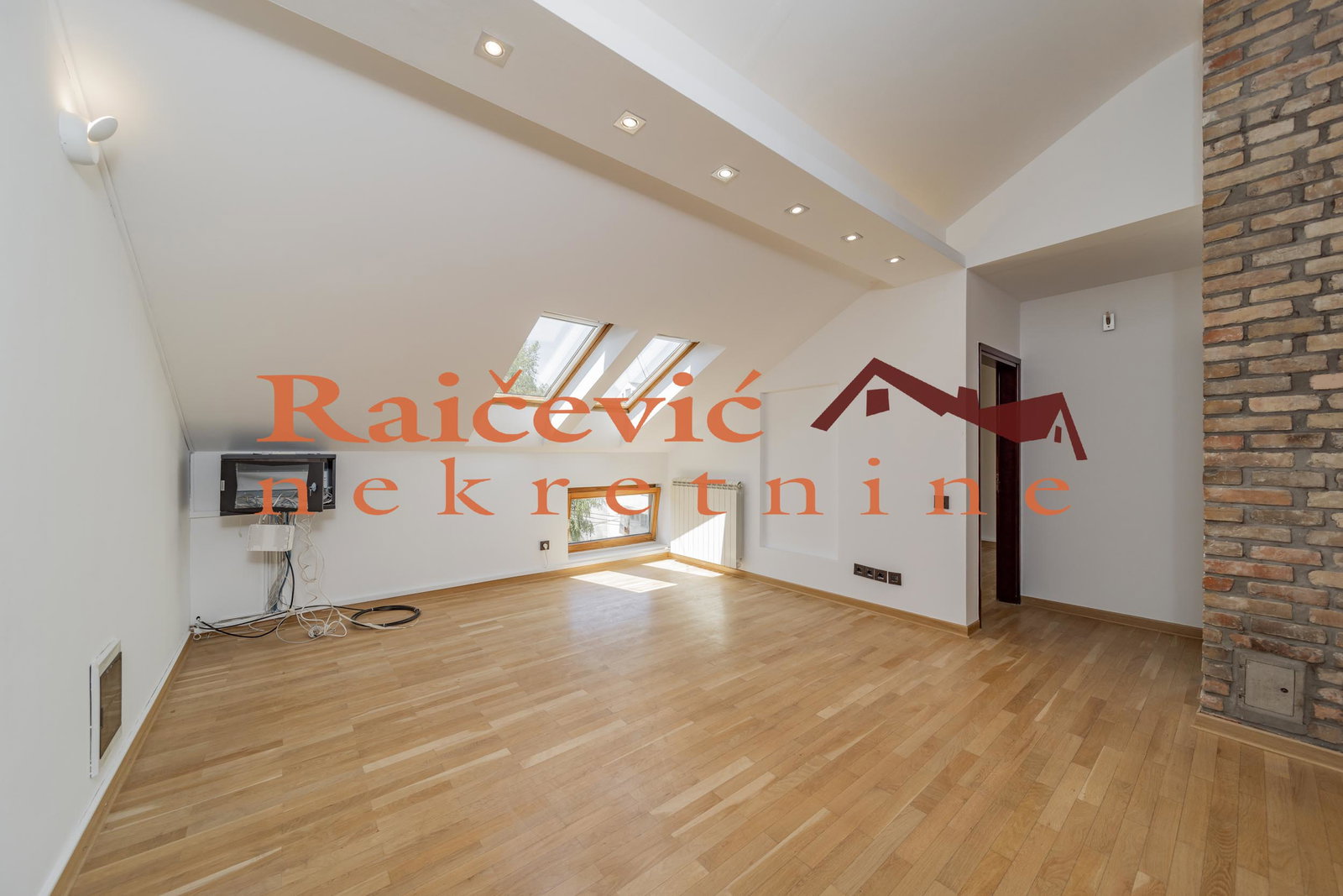 Lokal Izdavanje Beograd Lokal Izdavanje Beograd Lekino Brdo 90 m2