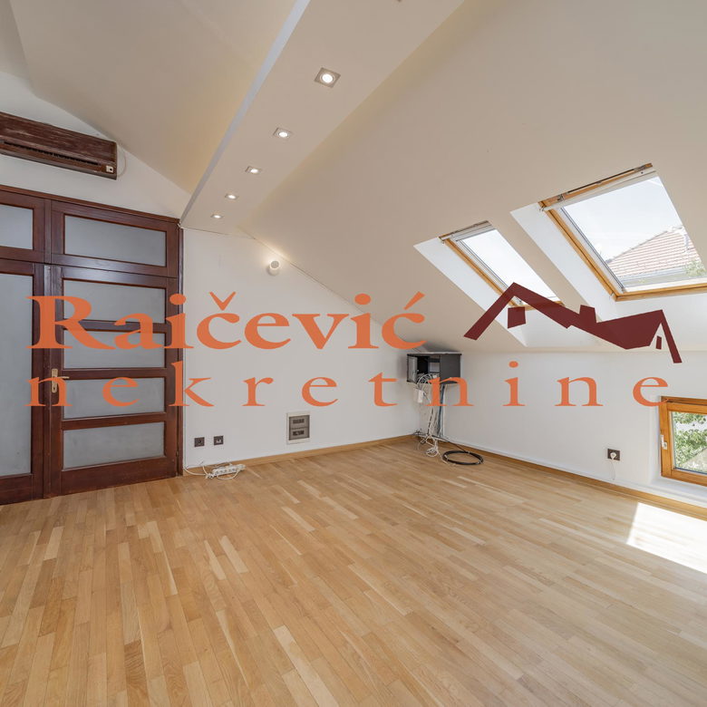 Lokal Izdavanje Beograd Lekino Brdo 90 m2