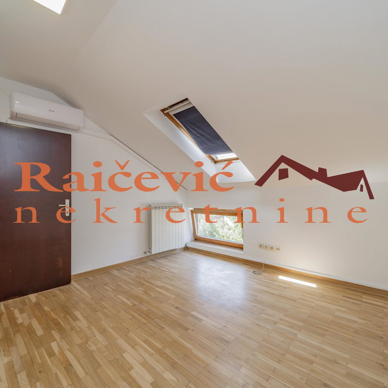 Lokal Izdavanje Beograd Lekino Brdo 90 m2