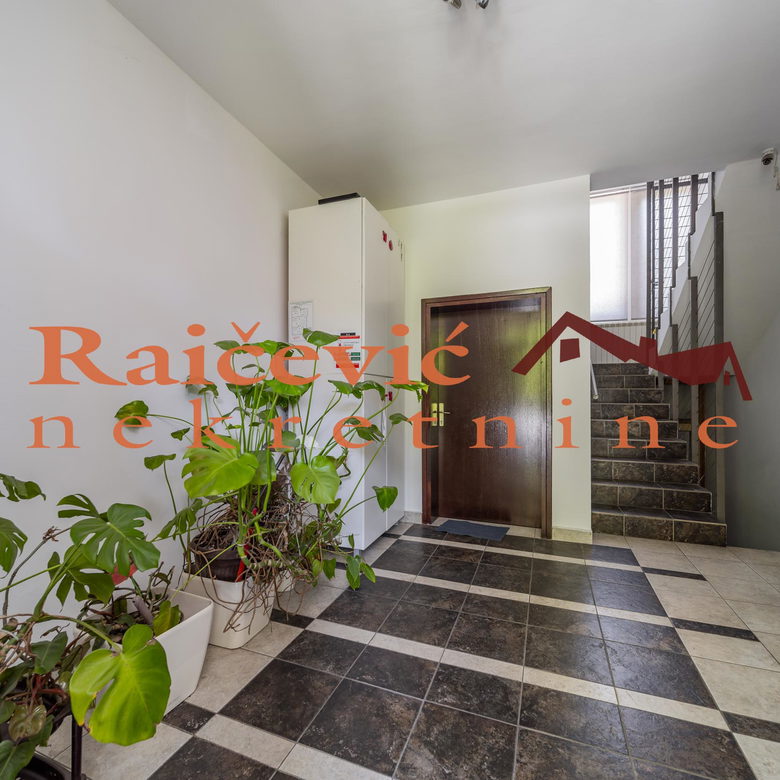 Lokal za izdavanje, Lekino Brdo, Beograd, 90m², 1.000 €/mes