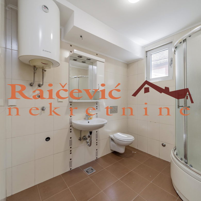 Lokal za izdavanje, Voždovac, Beograd, 117m², 1.000 €/mes