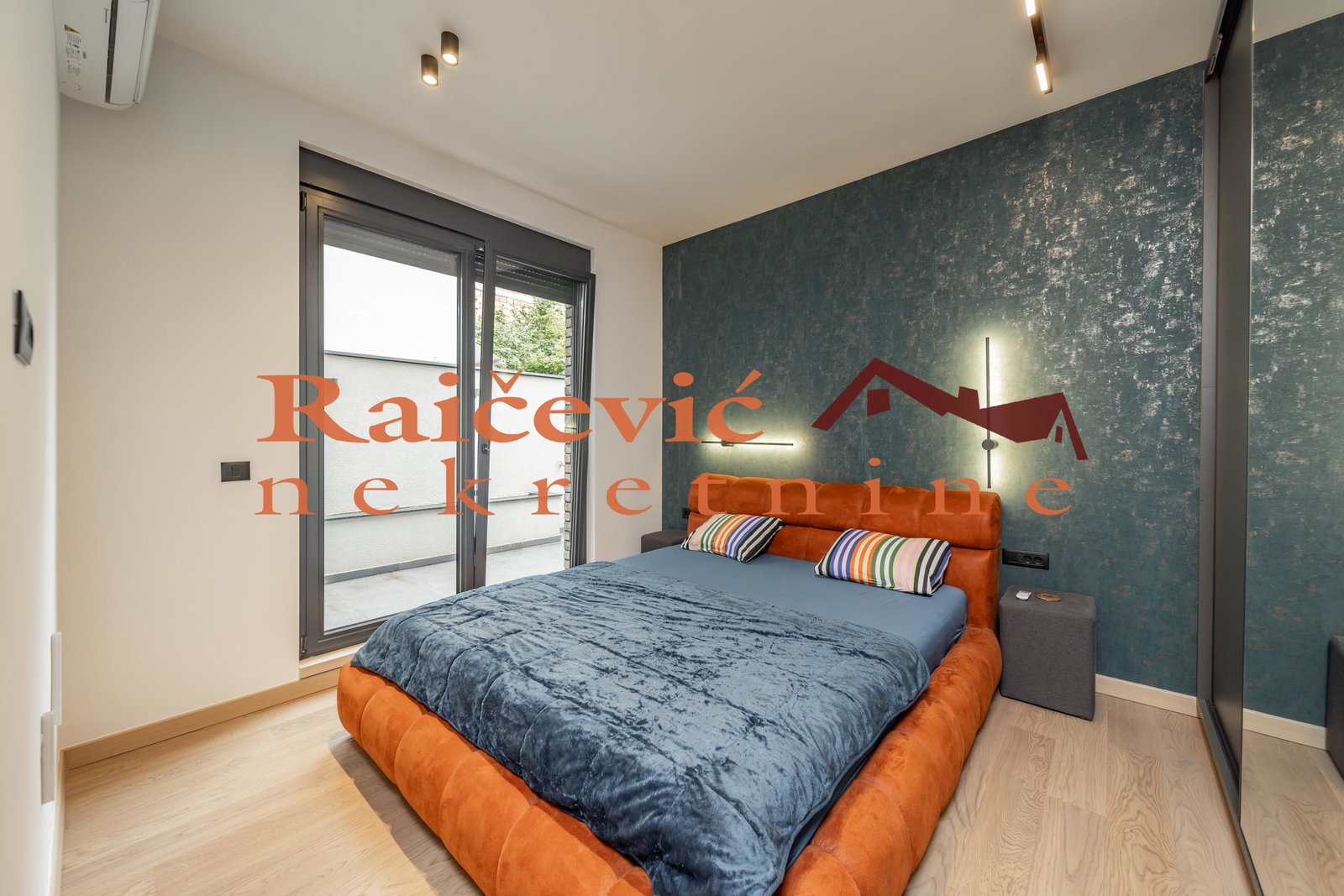 Trosoban stan na prodaju, Lekino Brdo, Beograd, 54m², 300.000 €