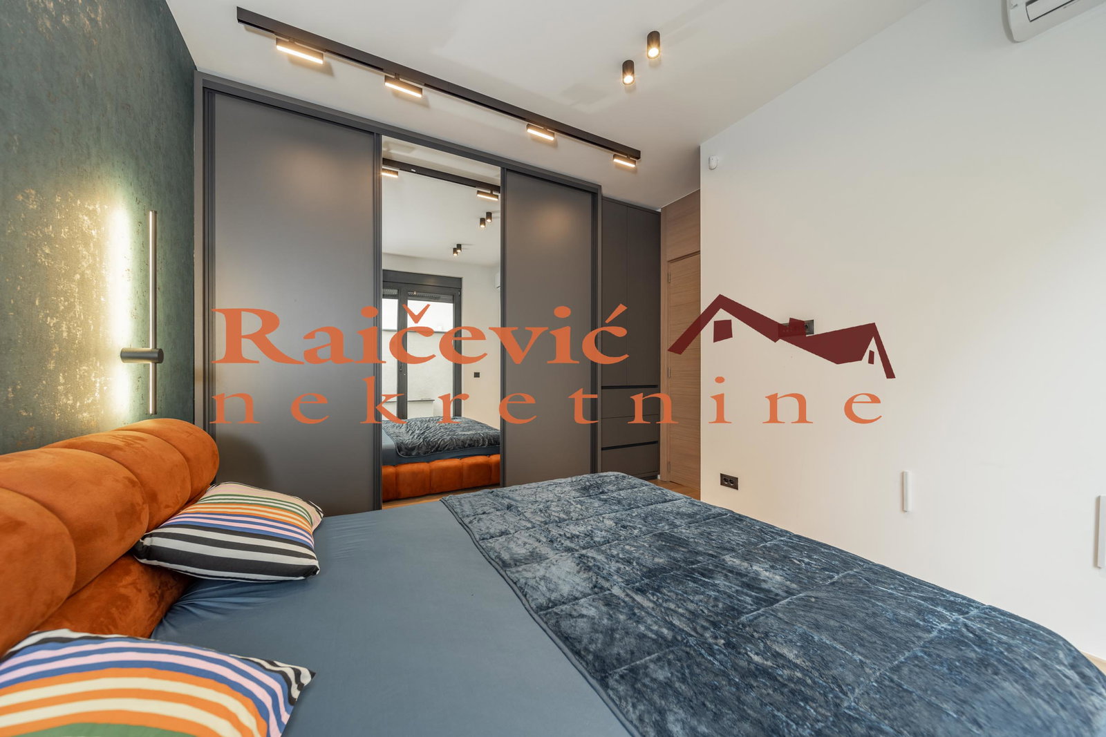 Trosoban stan na prodaju, Lekino Brdo, Beograd, 54m², 300.000 €