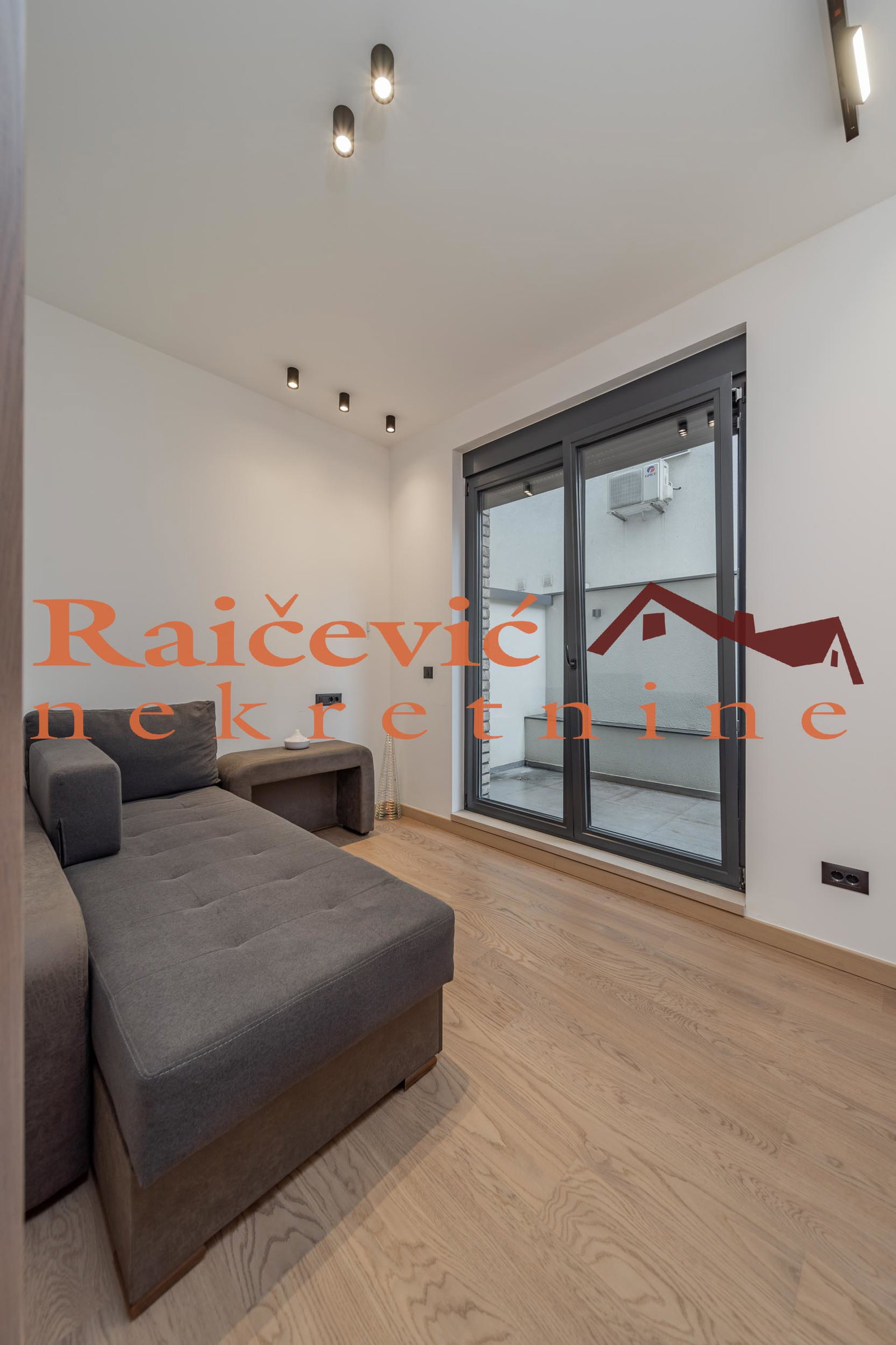 Trosoban stan na prodaju, Lekino Brdo, Beograd, 54m², 300.000 €