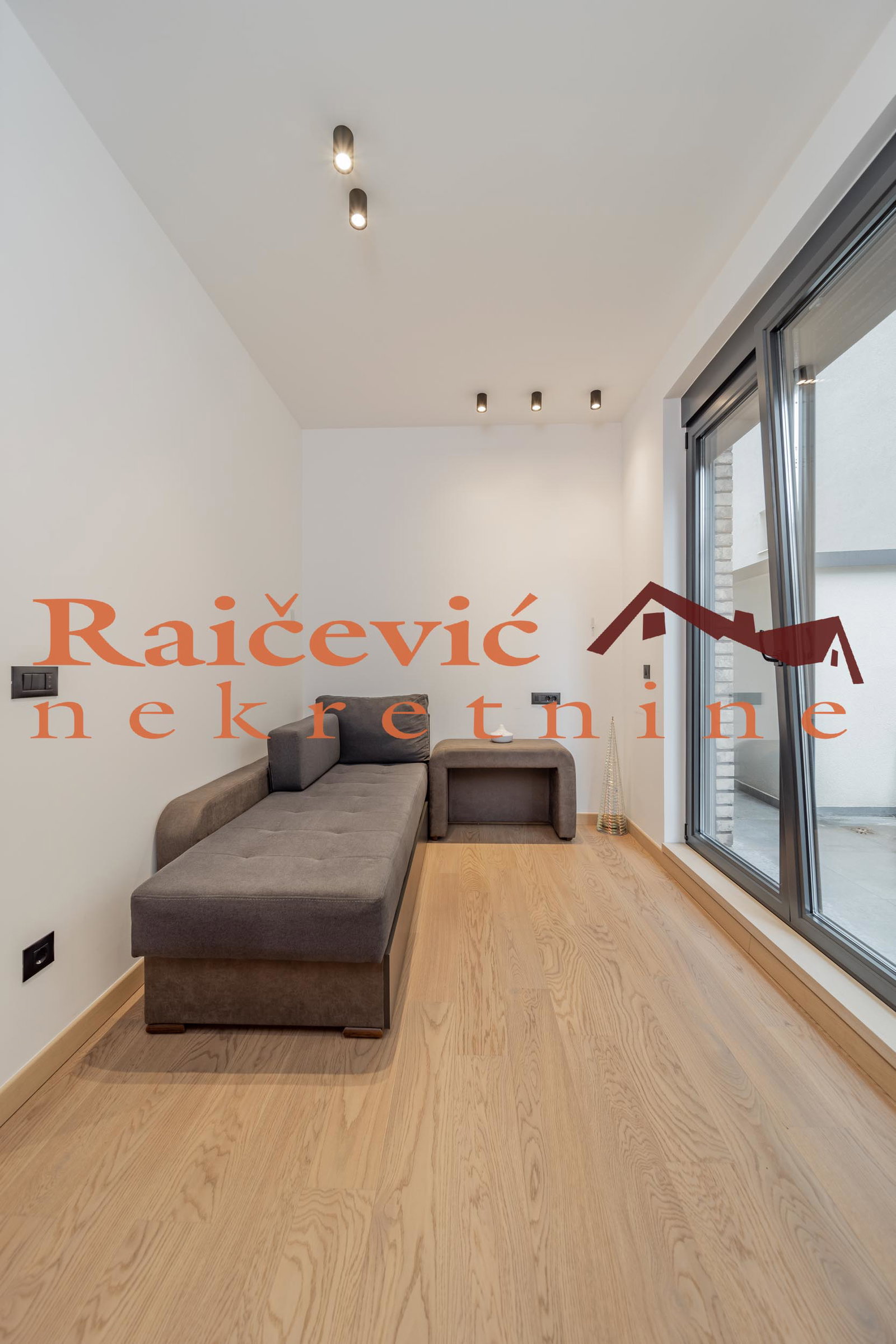 Trosoban stan na prodaju, Lekino Brdo, Beograd, 54m², 300.000 €
