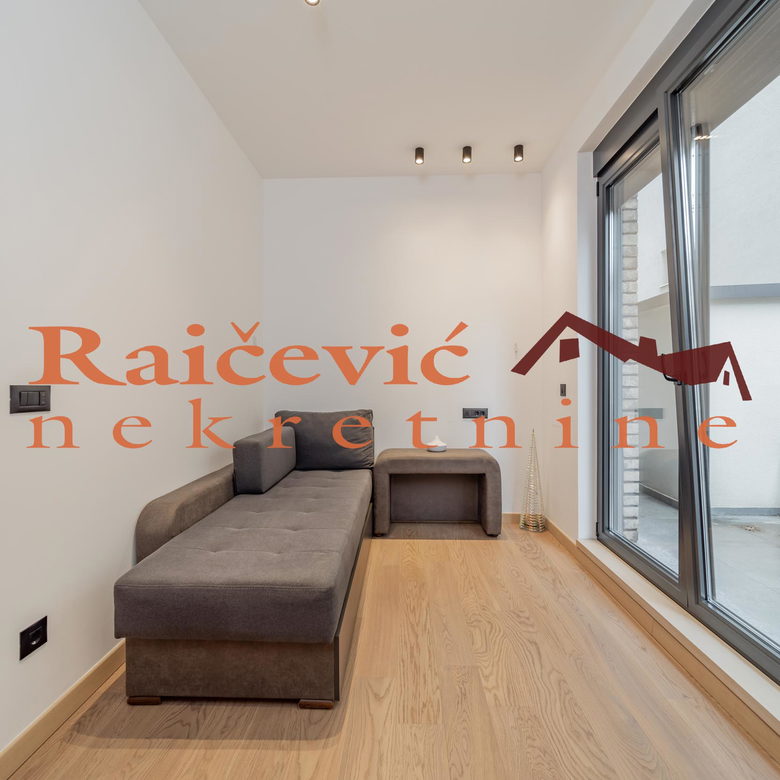 Trosoban stan na prodaju, Lekino Brdo, Beograd, 54m², 300.000 €