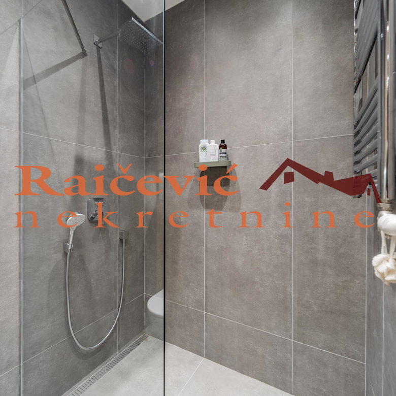 Trosoban stan na prodaju, Lekino Brdo, Beograd, 54m², 300.000 €