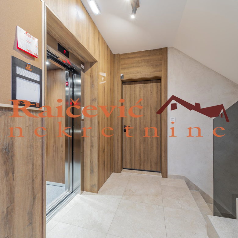Trosoban stan na prodaju, Autokomanda, Beograd, 71m², 265.000 €