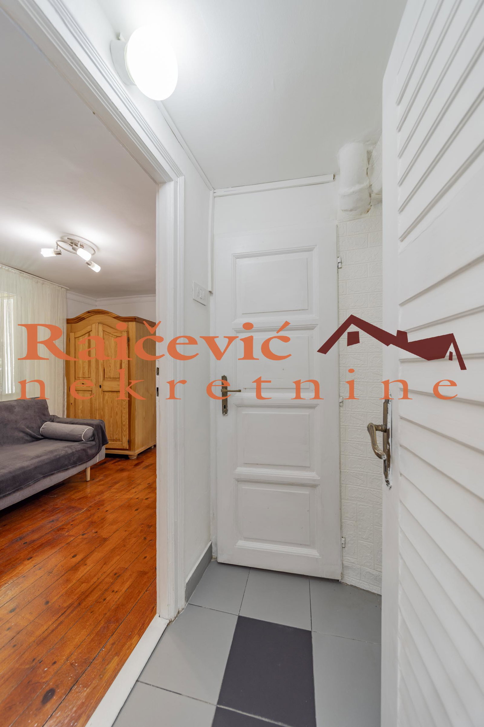 Stan Prodaja Beograd Kalenić 40 m2