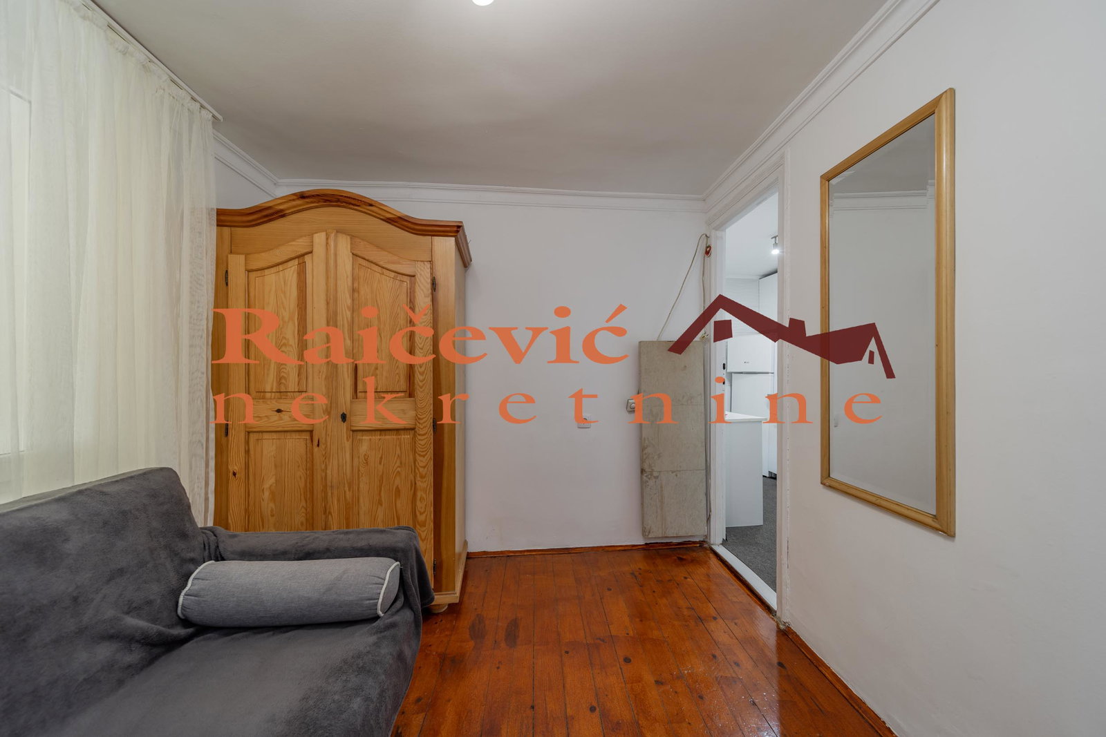 Dvosoban stan na prodaju, Kalenić, Beograd, 40m², 197.000 €
