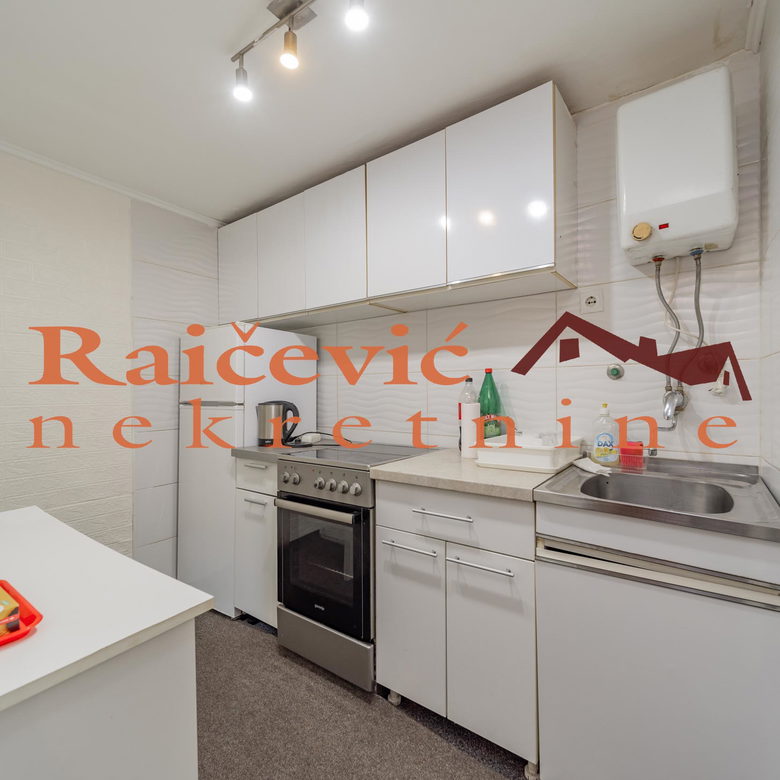 Dvosoban stan na prodaju, Kalenić, Beograd, 40m², 197.000 €
