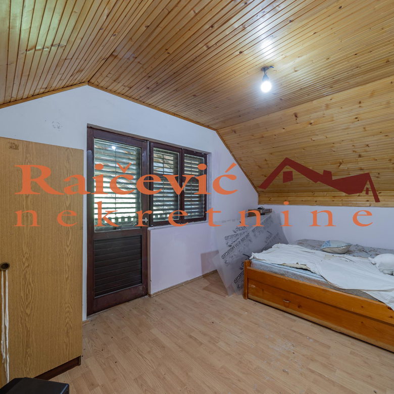 Kuća na prodaju, Vranić, Beograd, 196m², 109.000 €