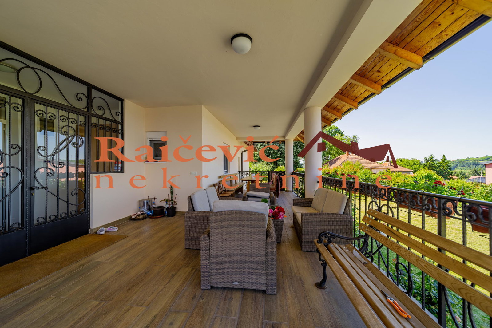 149441 Kuća Prodaja Beograd 257 m2