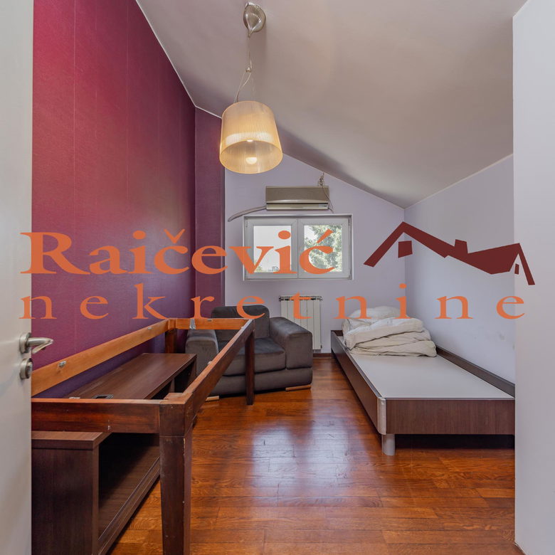 Četvorosoban stan na prodaju, Autokomanda, Beograd, 136m², 380.000 €