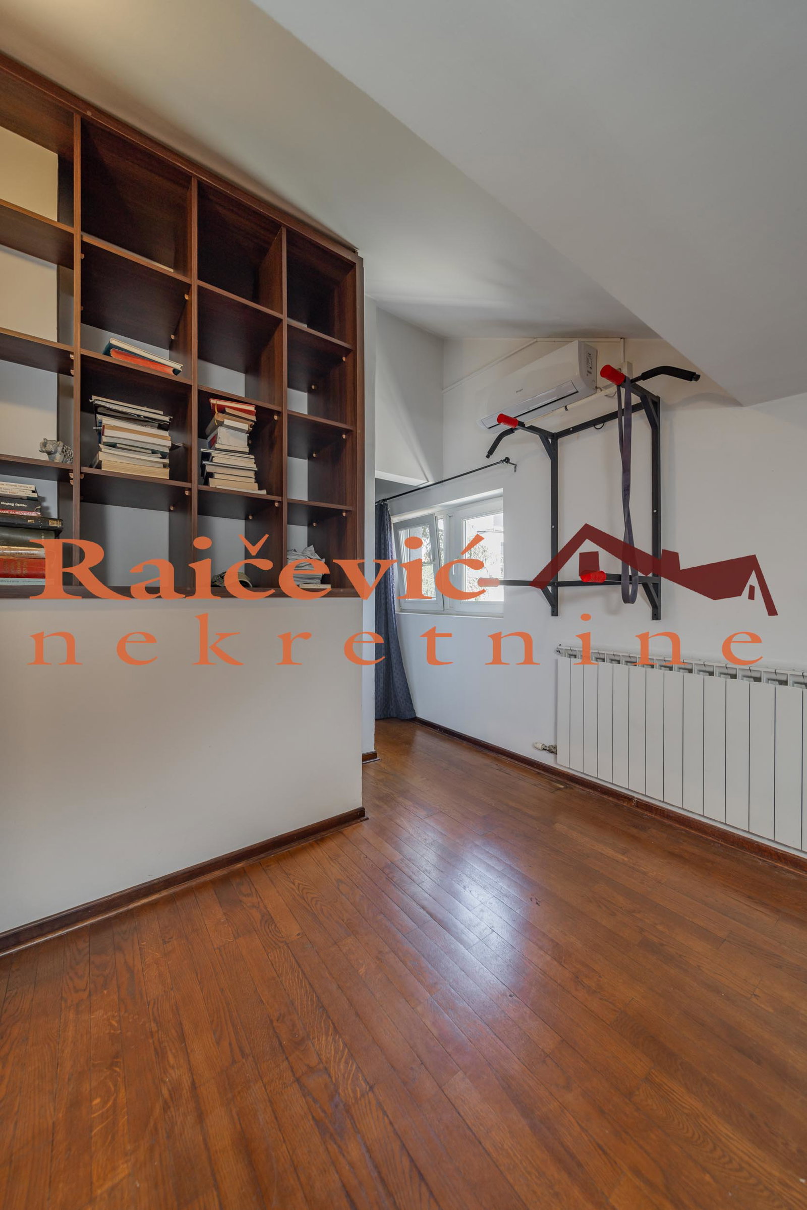 Četvorosoban stan na prodaju, Autokomanda, Beograd, 136m², 380.000 €