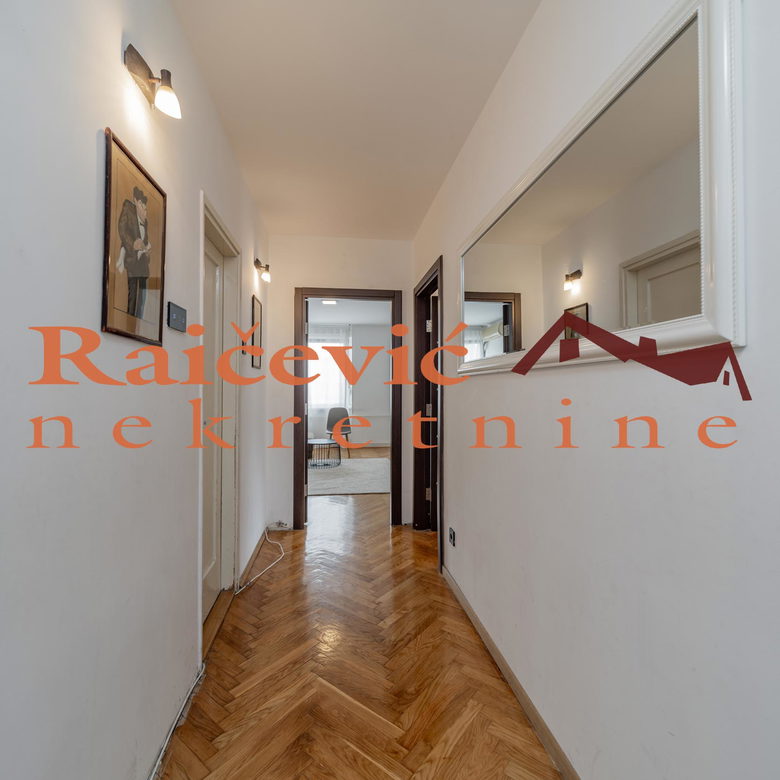 Trosoban stan na prodaju, Centar, Beograd, 68m², 570.000 €