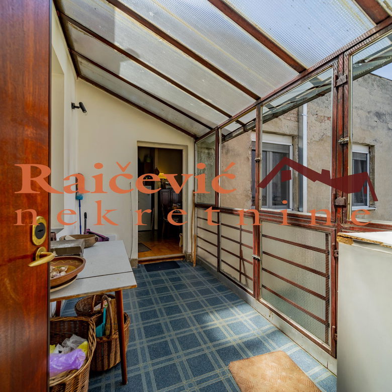 Četvorosoban stan na prodaju, Centar, Beograd, 113m², 635.000 €
