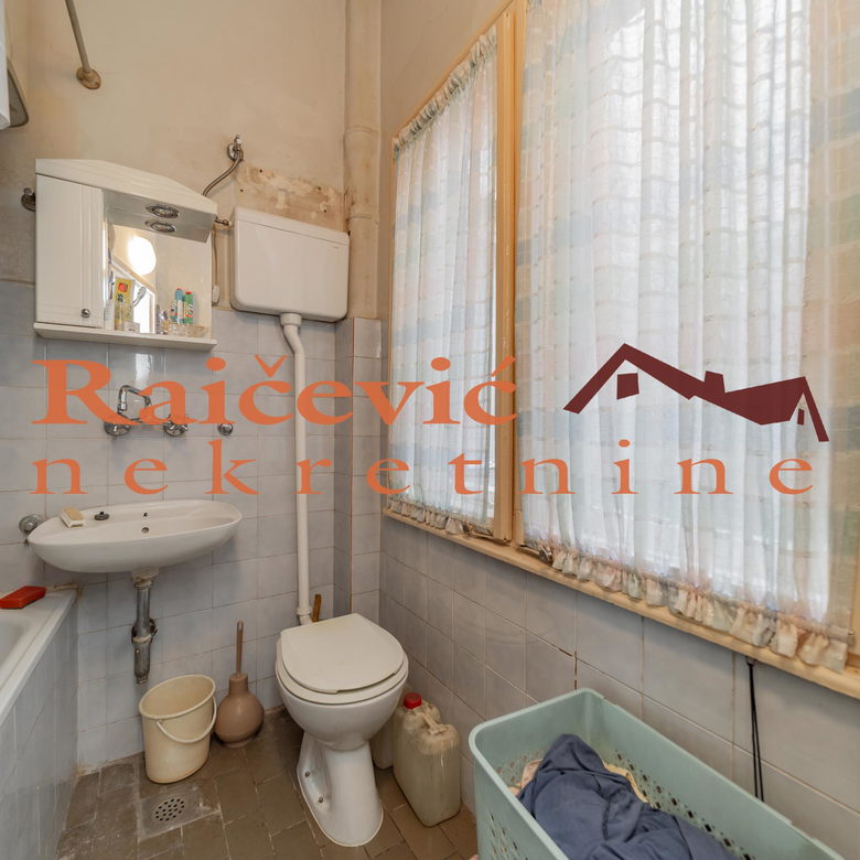 Četvorosoban stan na prodaju, Centar, Beograd, 113m², 635.000 €