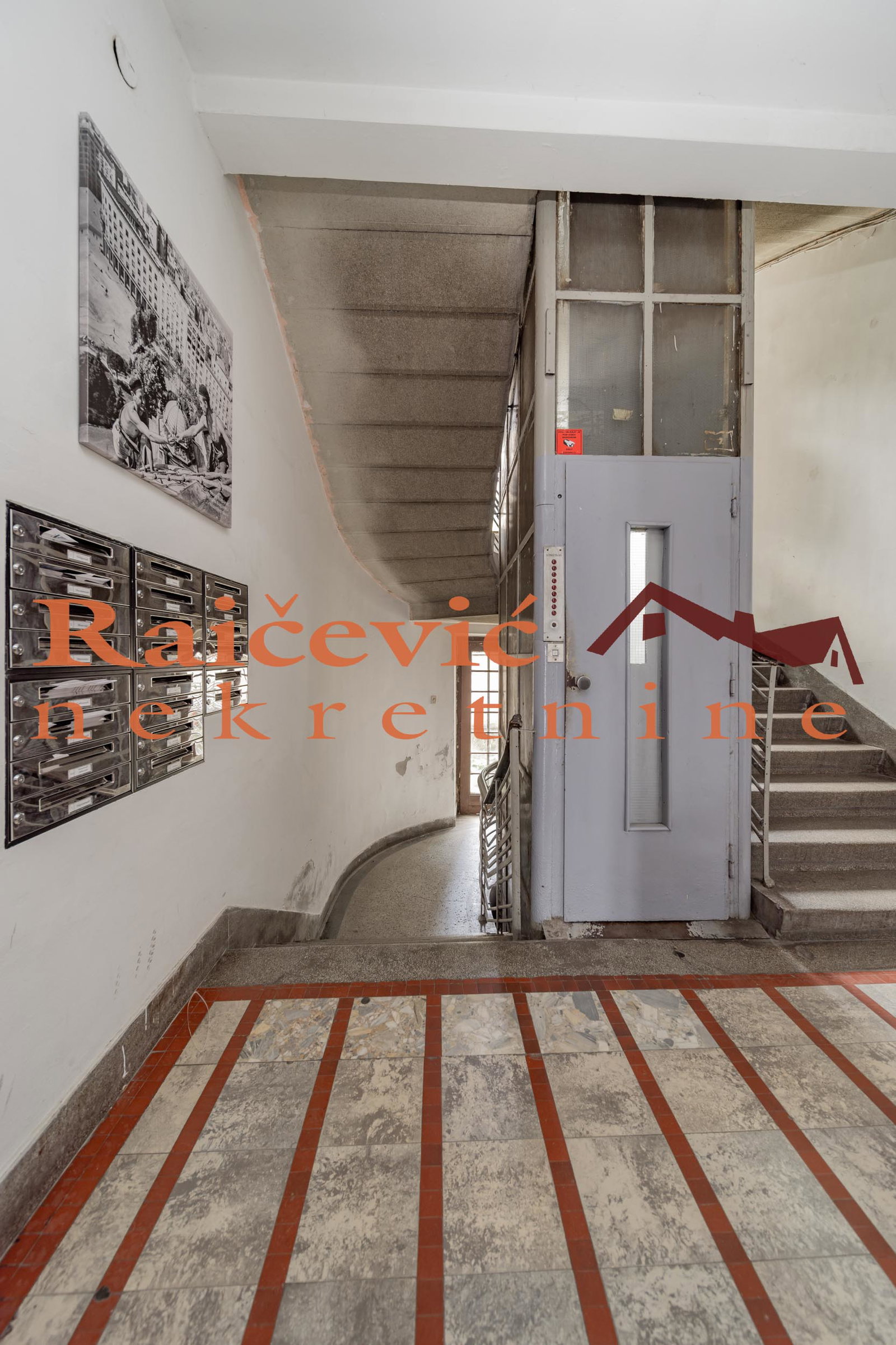 149908 Četvorosoban stan na prodaju, Centar, Beograd, 113m², 635.000 €