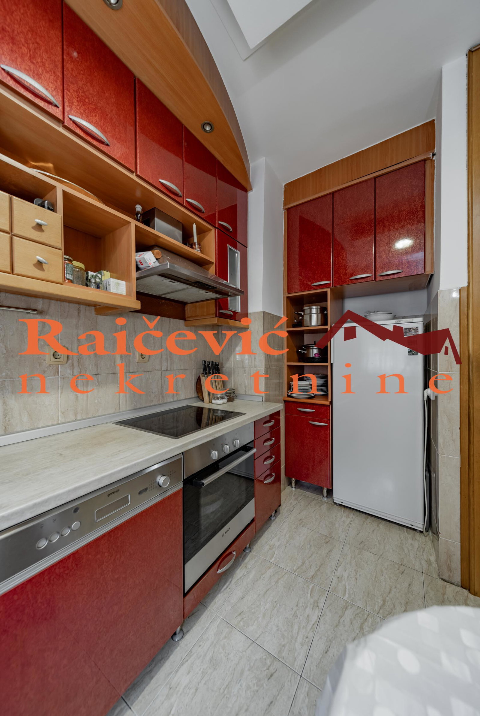 Kuća Prodaja Beograd Braće Jerković 250 m2