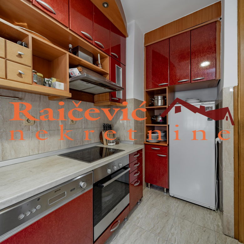 Kuća Prodaja Beograd Braće Jerković 250 m2