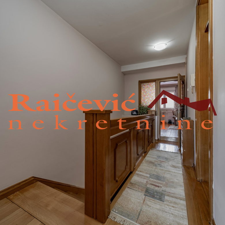 Kuća na prodaju, Braće Jerković, Beograd, 250m², 500.000 €