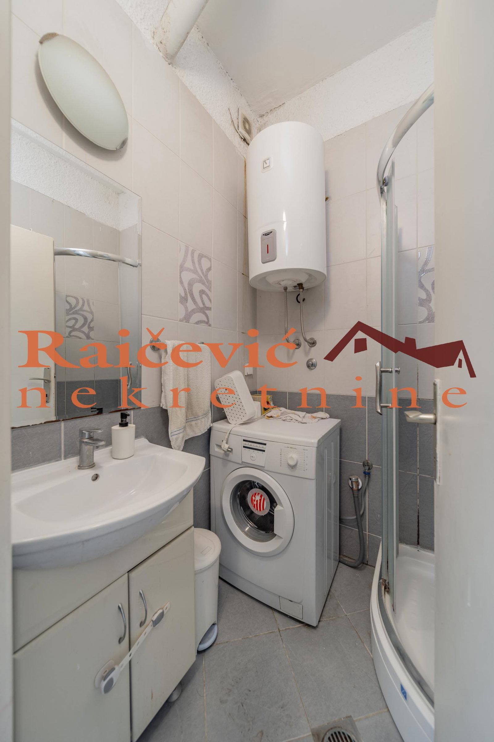 150365 Trosoban stan na prodaju, Lion, Beograd, 50m², 177.000 €