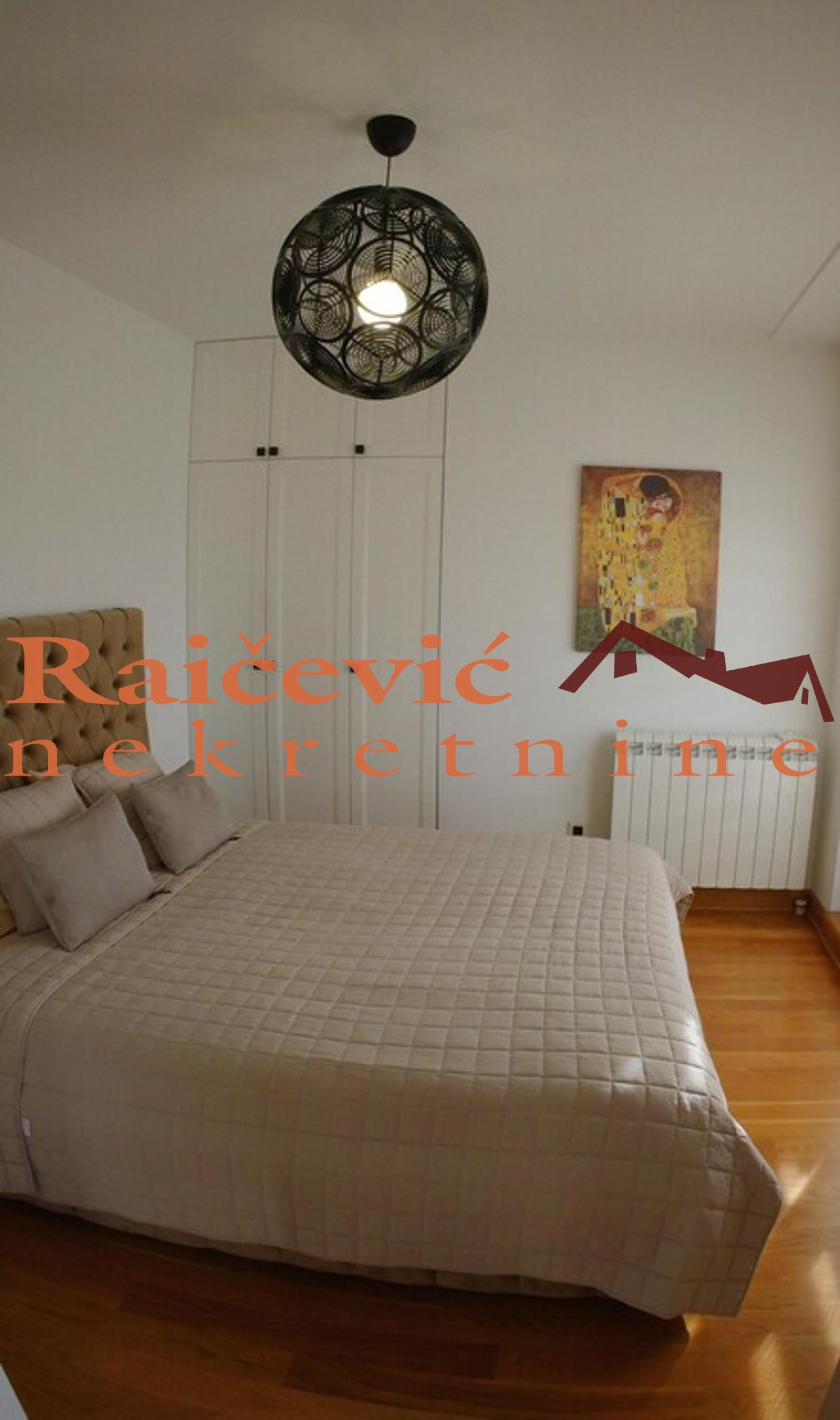 Četvorosoban stan na prodaju, Autokomanda, Beograd, 103m², 520.000 €