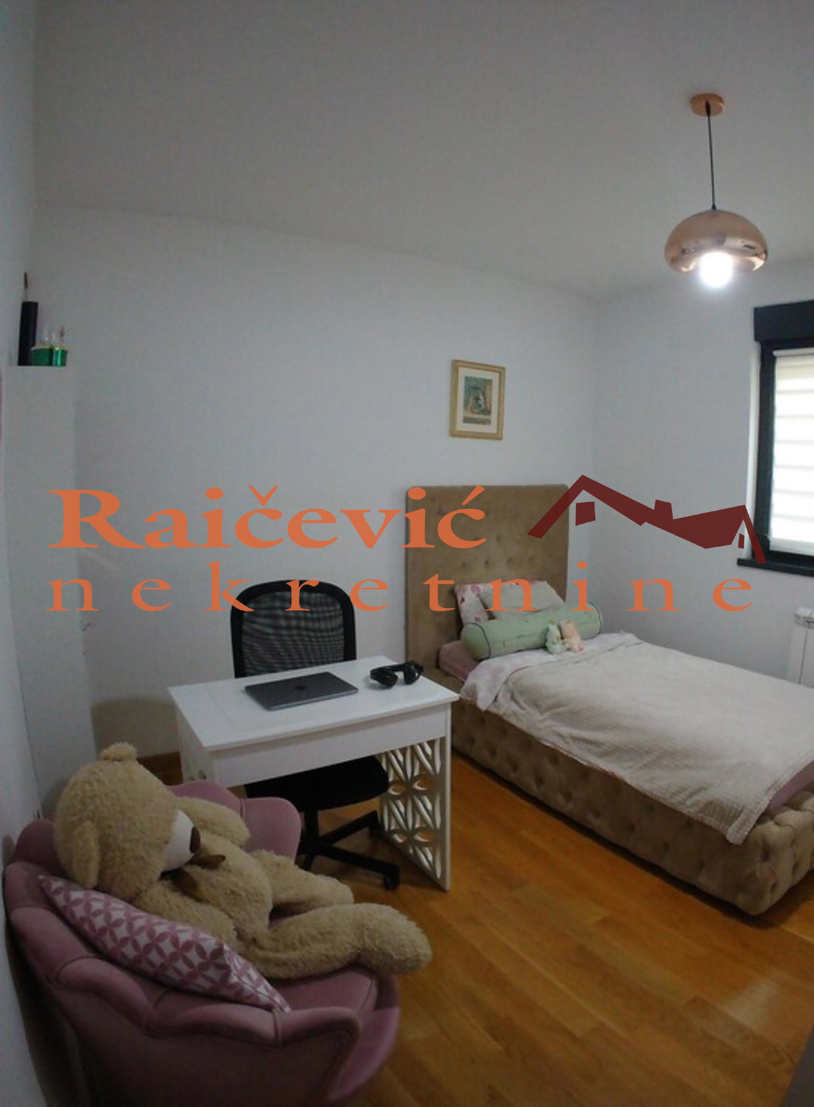 Četvorosoban stan na prodaju, Autokomanda, Beograd, 103m², 520.000 €