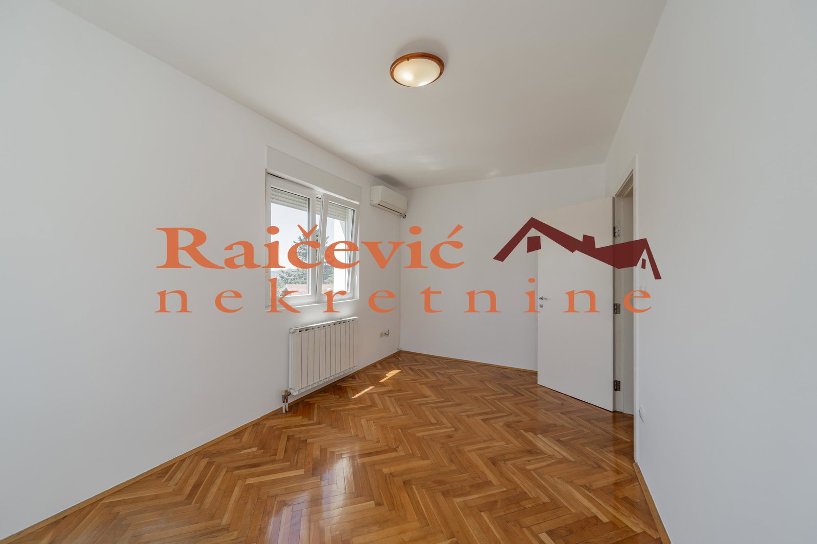 Četvorosoban stan na prodaju, Dedinje, Beograd, 117m², 2. sprat, 468.000 €