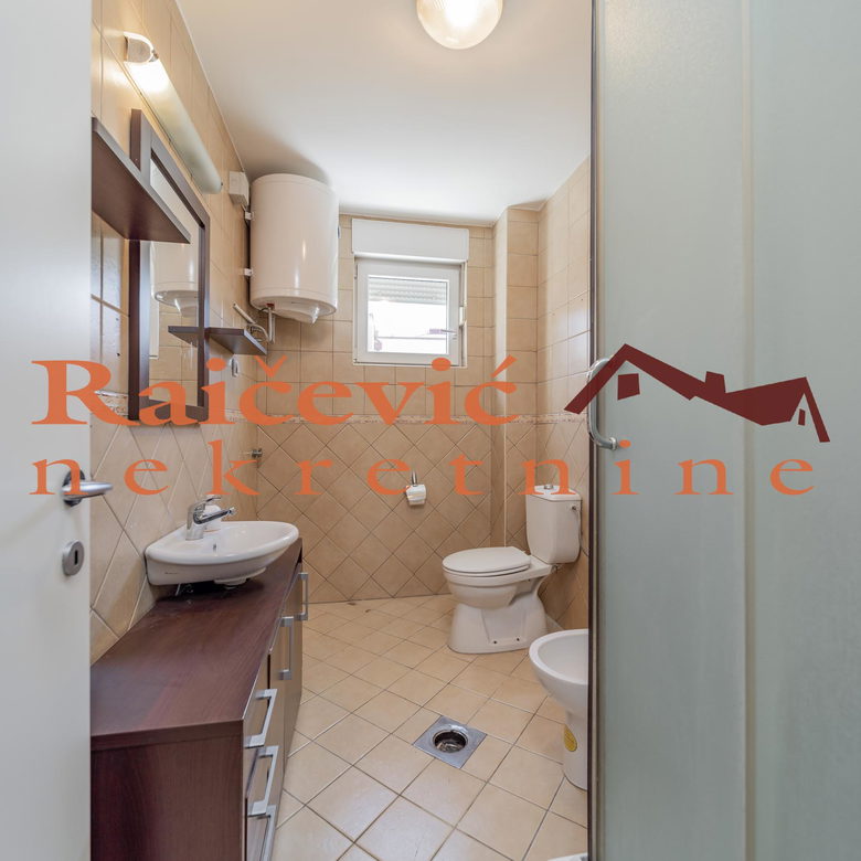 Četvorosoban stan na prodaju, Dedinje, Beograd, 117m², 2. sprat, 468.000 €