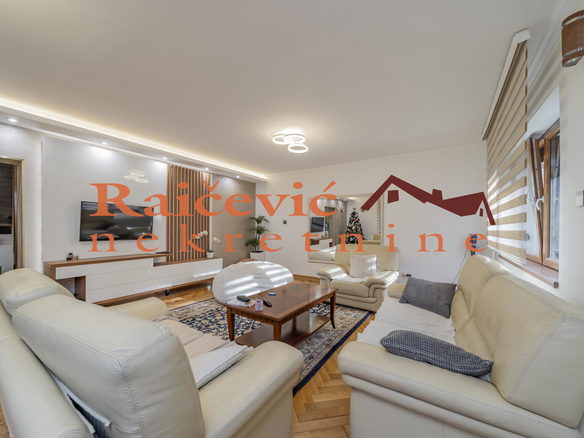 Kuća Izdavanje Beograd Dedinje 110 m2