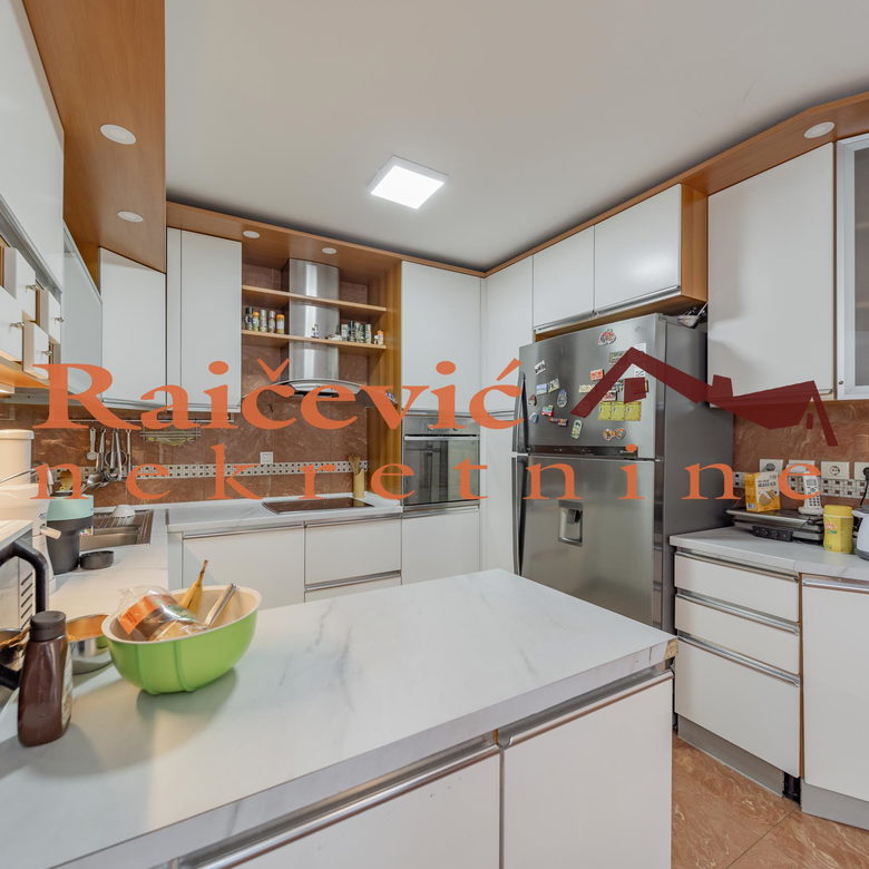Kuća Izdavanje Beograd Dedinje 110 m2