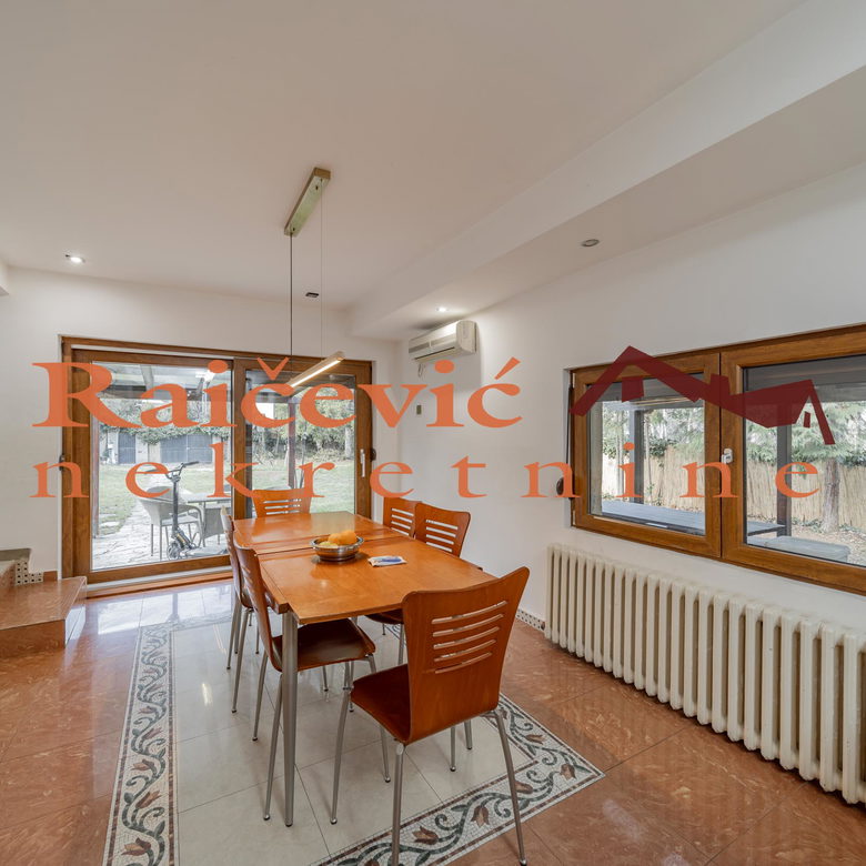 Kuća Izdavanje Beograd Dedinje 110 m2