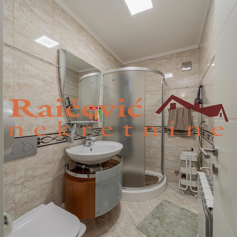 Kuća Izdavanje Beograd Dedinje 110 m2