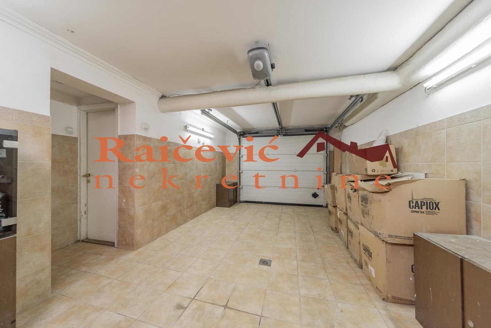Kuća na prodaju, Centar, 273m², 700.000 €