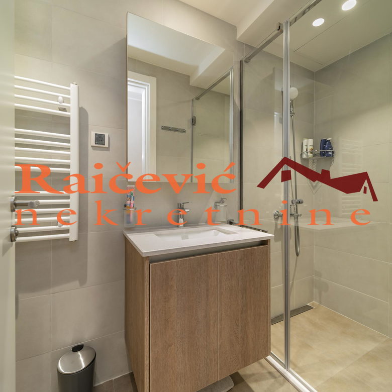 Četvorosoban stan za izdavanje, Beograd na Vodi, Beograd, 90m², 2.000 €/mes