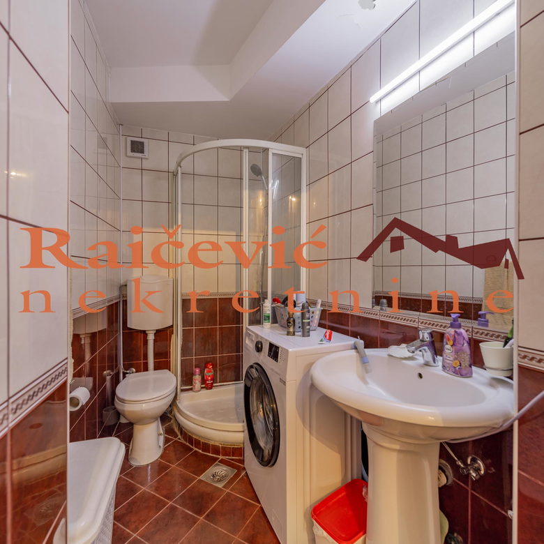 Trosoban stan na prodaju, Crveni Krst, Beograd, 69m², 255.000 €