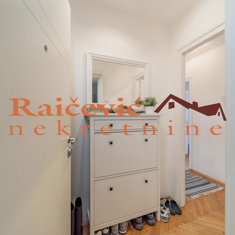 Trosoban stan na prodaju, Crveni Krst, Beograd, 69m², 255.000 €
