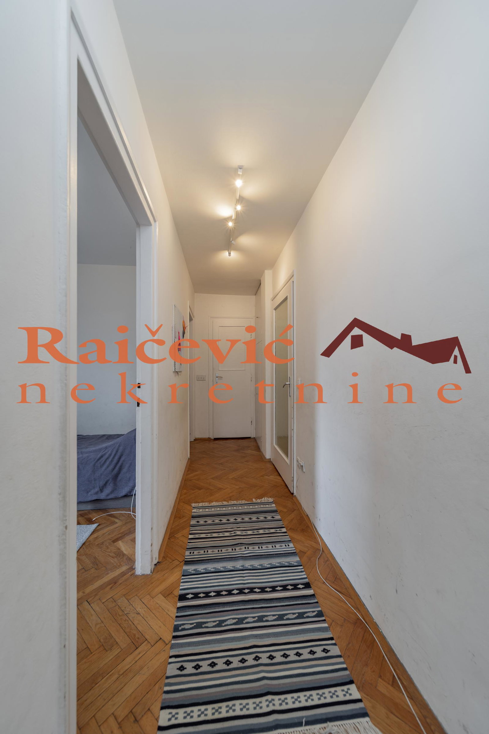 150653 Trosoban stan na prodaju, Crveni Krst, Beograd, 69m², 255.000 €