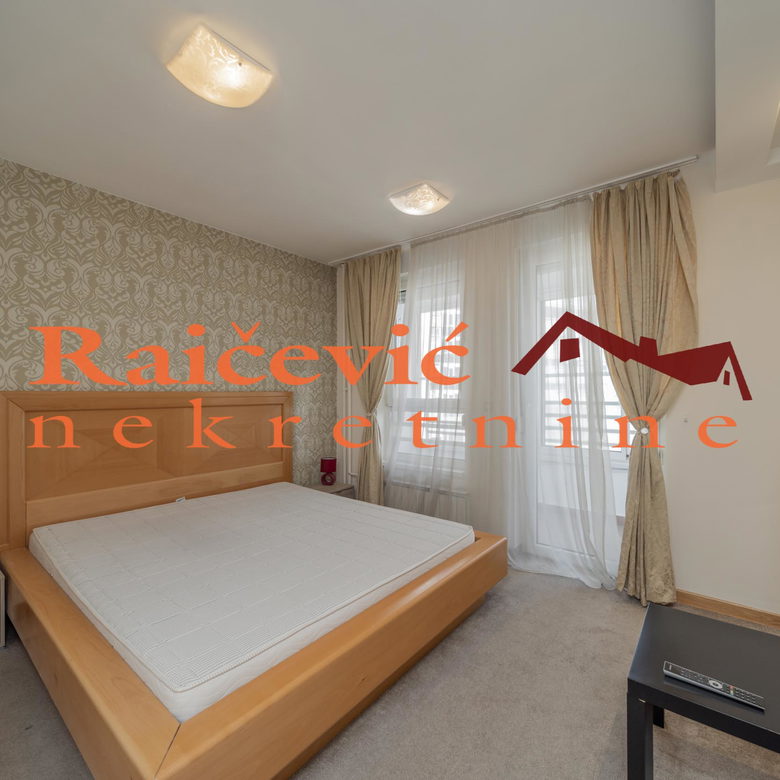 Trosoban stan na prodaju, Beograd, 106m², 390.000 €