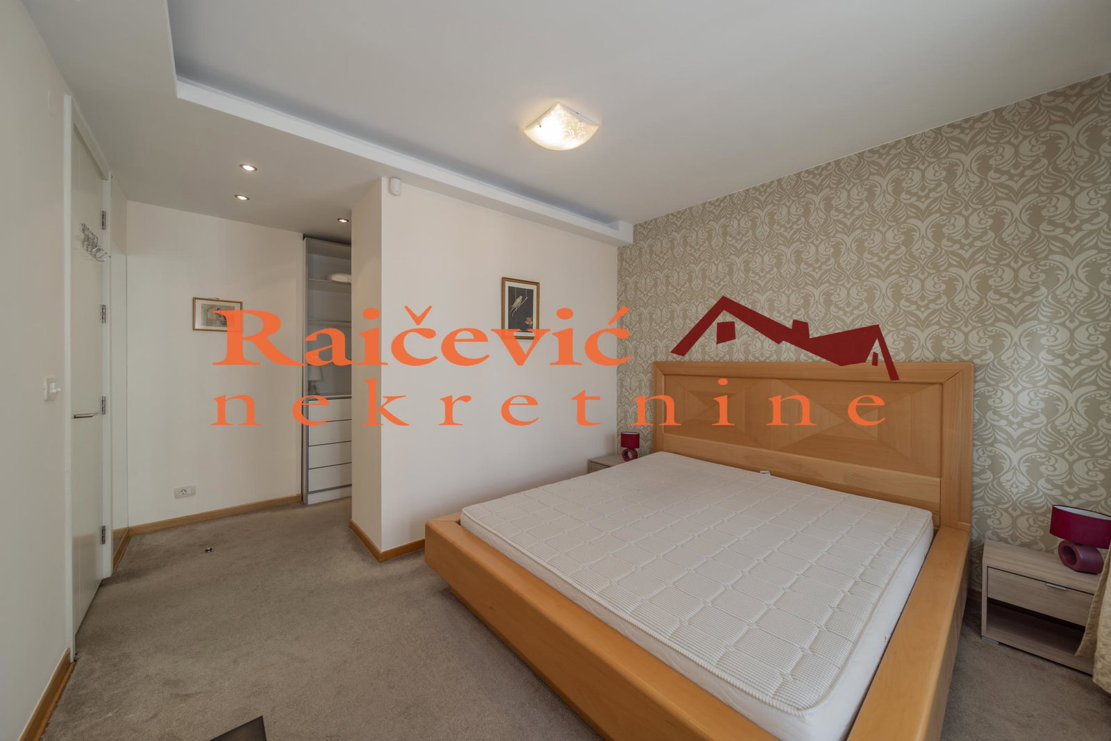 Trosoban stan na prodaju, Beograd, 106m², 390.000 €