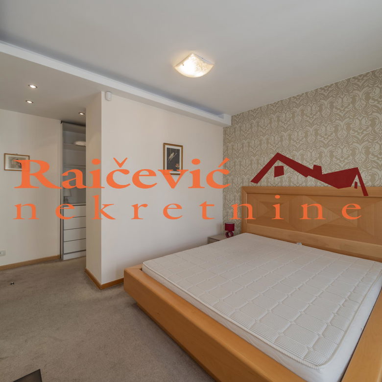 Trosoban stan na prodaju, Beograd, 106m², 390.000 €
