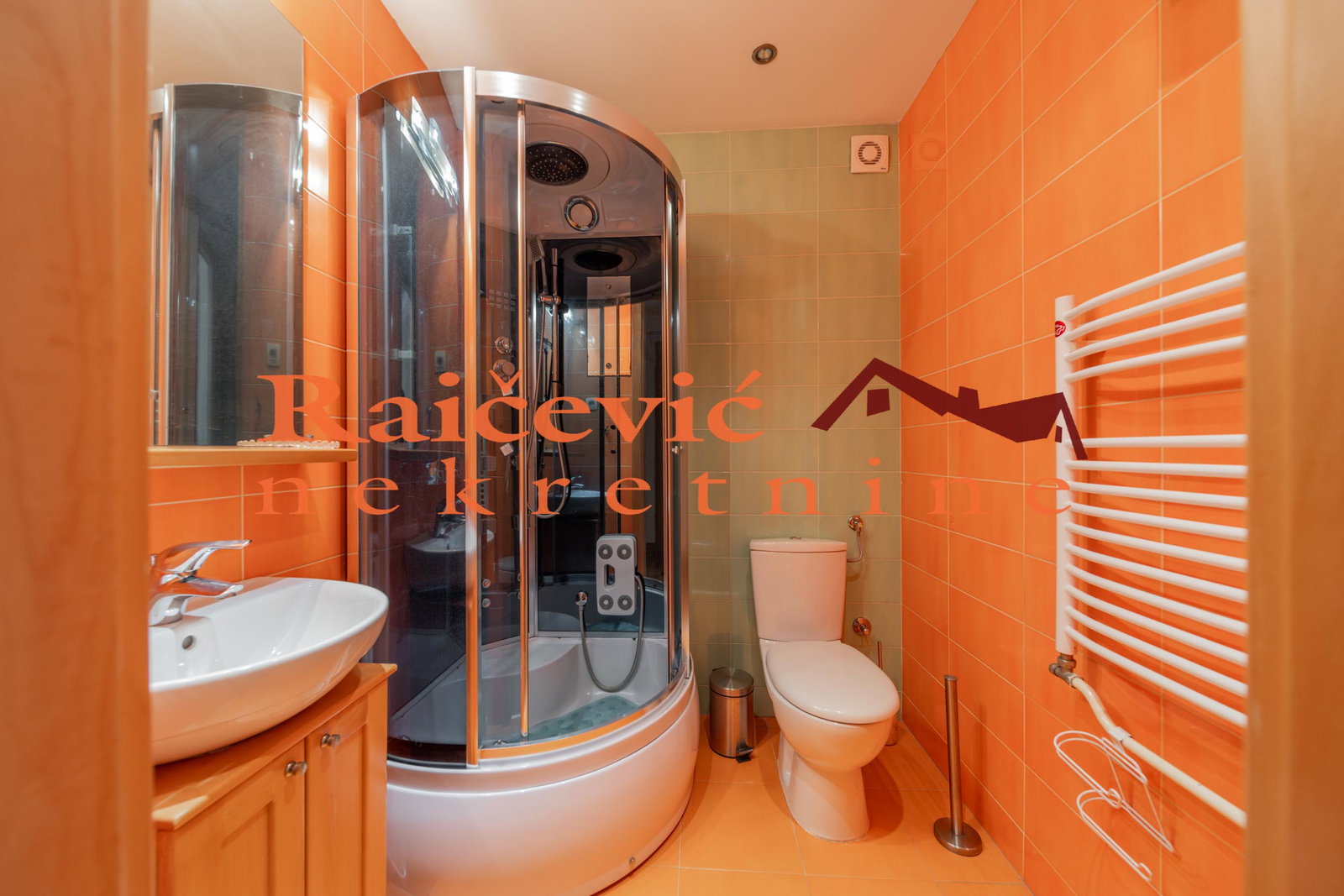 Trosoban stan na prodaju, Beograd, 106m², 390.000 €