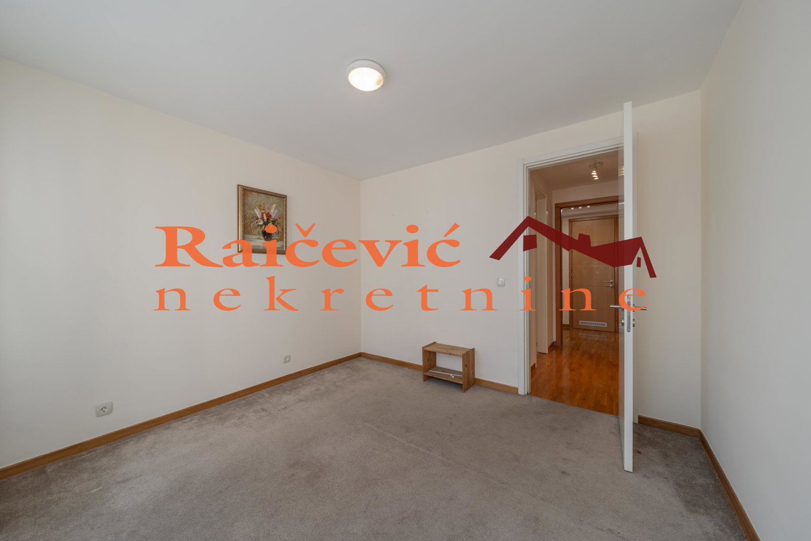 Trosoban stan na prodaju, Beograd, 106m², 390.000 €