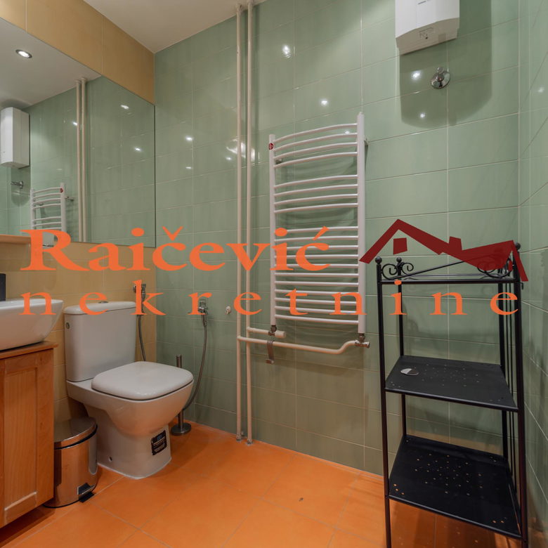 Trosoban stan na prodaju, Beograd, 106m², 390.000 €