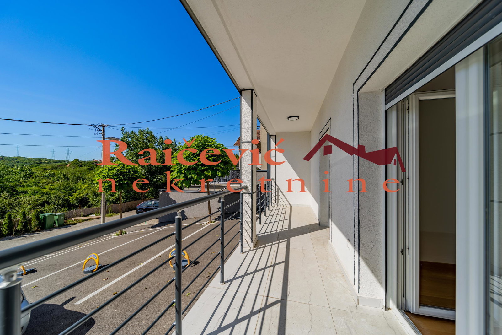 Trosoban stan na prodaju, Kaluđerica, Beograd, 95m², 161.750 €
